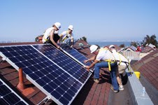 Yingli Solar y GRID Alternatives renuevan su acuerdo para llevar energía solar a 800 familias de bajos ingresos de California y Colorado
