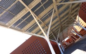 La Universidad Politécnica Mohamed VI en Marruecos ya cuenta con una moderna pérgola fotovoltaica de Onyx Solar