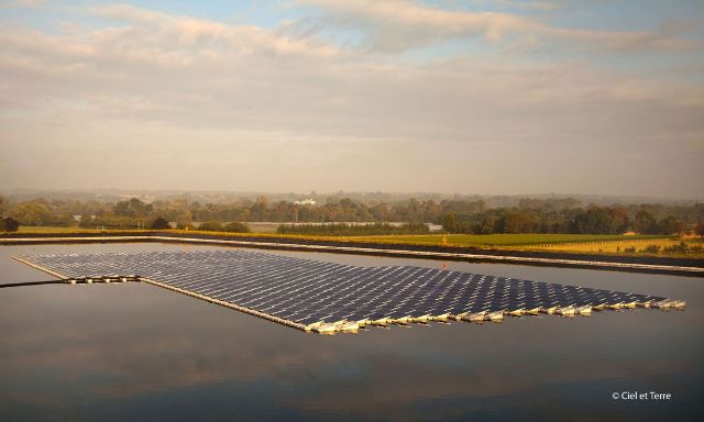 REC también «flota»: Los paneles solares REC ya están certificados para instalaciones flotantes