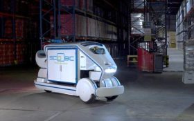 Scoobic, vehículo eléctrico para el reparto en núcleos urbanos y que limpia las ciudades