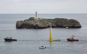 Puesta en marcha de la primera plataforma eólica flotante en Santander