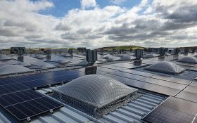 RISI impulsa su apuesta por la sostenibilidad con la instalación de más de 3.600 paneles fotovoltaicos