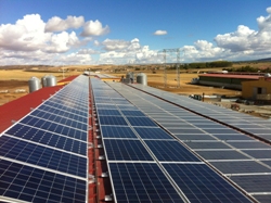 Conergy pone en marcha una planta solar en la cubierta de una fábrica de queso en Zamora