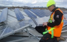 Parques Solares de Navarra lleva la energía solar a la Universidad